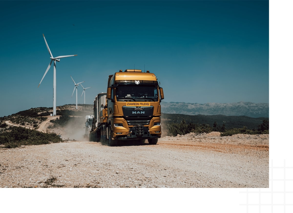 Velebit-Promet u izvedbi teških i specijaliziranih logističkih rješenja.